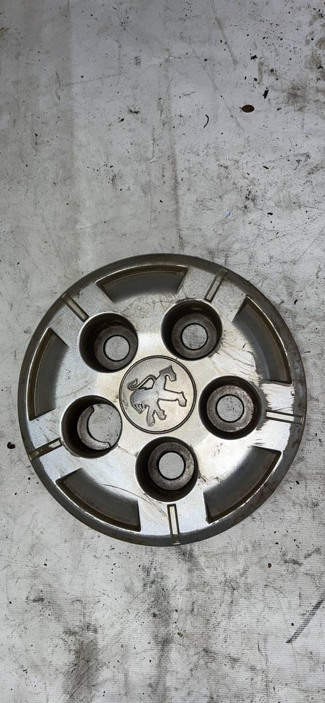 колпак колесный Peugeot Boxer 3 поколение 2006, 2.2 л., 4HU (P22DTE), дизель, МКПП - фото №1