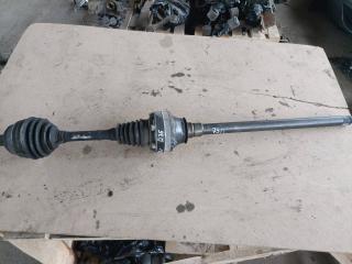 полуось передняя правая (приводной вал, ШРУС) Volkswagen Touareg 1 поколение 2002, 2.5 л., BAC, дизель, МКПП